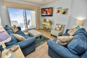 Royal Palms 705